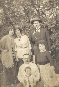 Rodzina Lazara Halperin. Zdjęcie ze zbiorów rodziny
