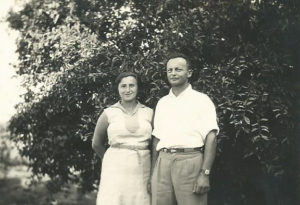 Szejna Halperin z mężem Jakubem Kartzenel w Izraelu. Zdjęcie ze zbiorów rodziny